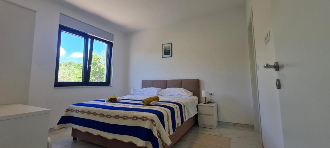 Apartmani Mariosa Vrbnik Exterior photo